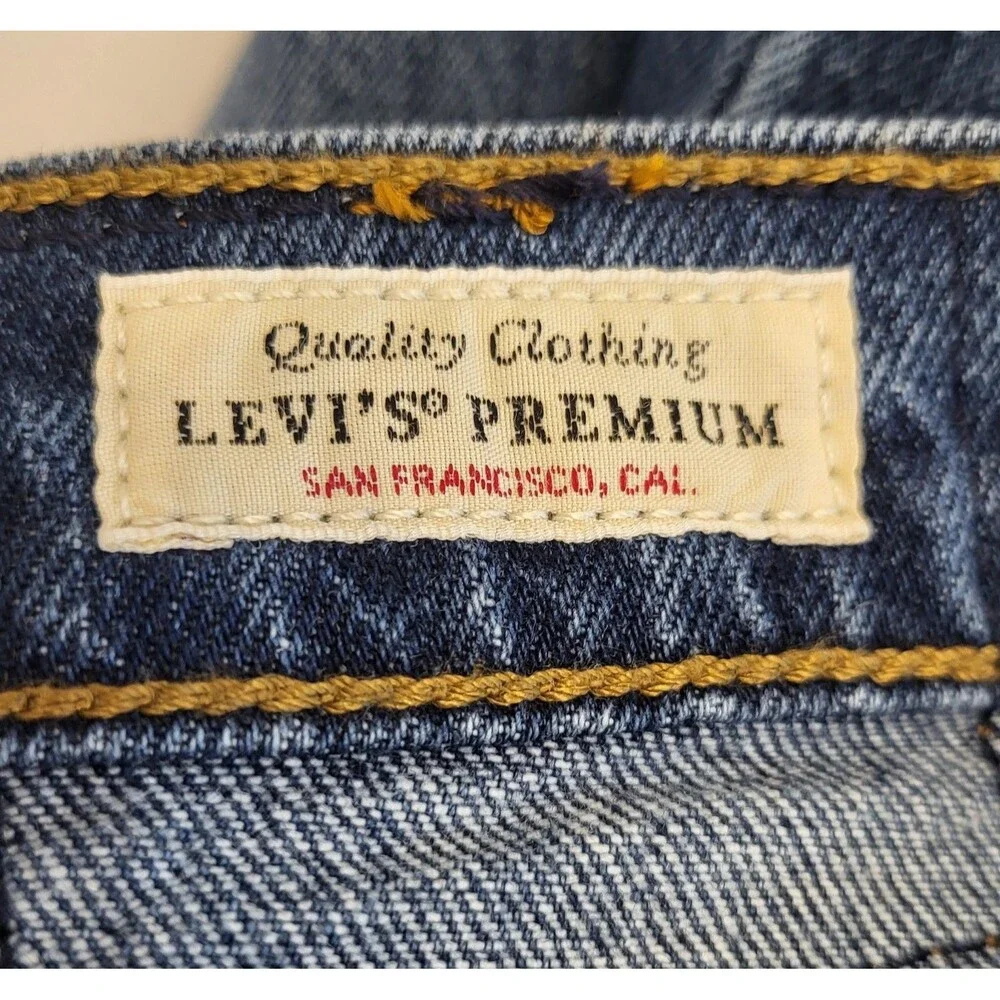 Levi’s 501 Premium Men’s Jeans W34 L32 Dark Wash Straight Leg Button Fly